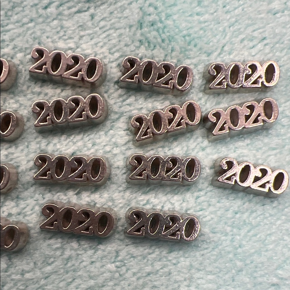 Floating Locket Charms - Picture 4 of 4
